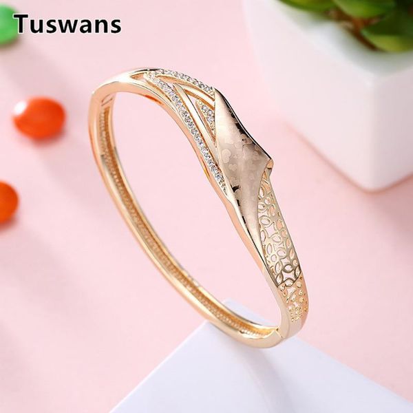 elegant heart pattern openwork flower design bangle bracelet for women light gold color cz stone jewelry lover's gifts, Black
elegant heart pattern openwork flower design bangle bracelet for women light gold color cz stone jewelry lover's gifts, Black