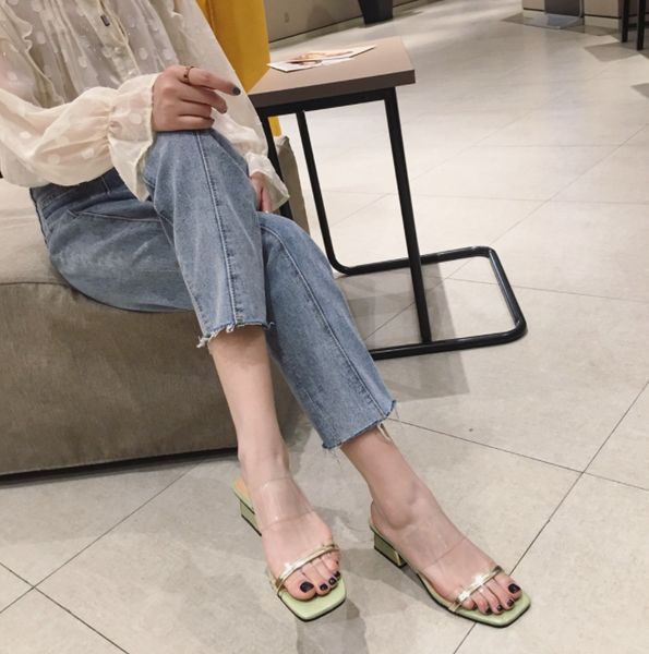 sexy2020 one recommend word bring transparent adhesive cool slippers, Black
sexy2020 one recommend word bring transparent adhesive cool slippers, Black