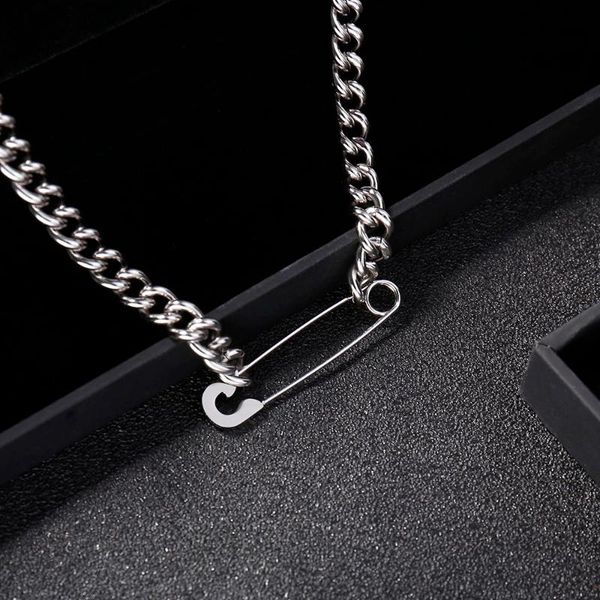 chokers punk style pin choker stainless steel necklace women simple pendant collar trendy party jewelry femme bijoux 2021, Golden;silver
chokers punk style pin choker stainless steel necklace women simple pendant collar trendy party jewelry femme bijoux 2021, Golden;silver