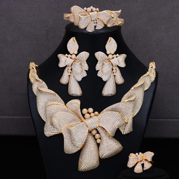 godki luxury 4шт bowknots ожерелье серьга наборы циркон ювелирных наборы для женщин свадебных ювелирных изделий 2020, Silver
godki luxury 4шт bowknots ожерелье серьга наборы циркон ювелирных наборы для женщин свадебных ювелирных изделий 2020, Silver
