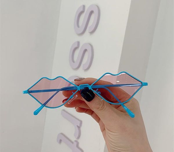2020 kids fashion lip shape sunglasses boys girls baby infant fashion sun glasses eyewear children shades sun glasses, White;black
2020 kids fashion lip shape sunglasses boys girls baby infant fashion sun glasses eyewear children shades sun glasses, White;black