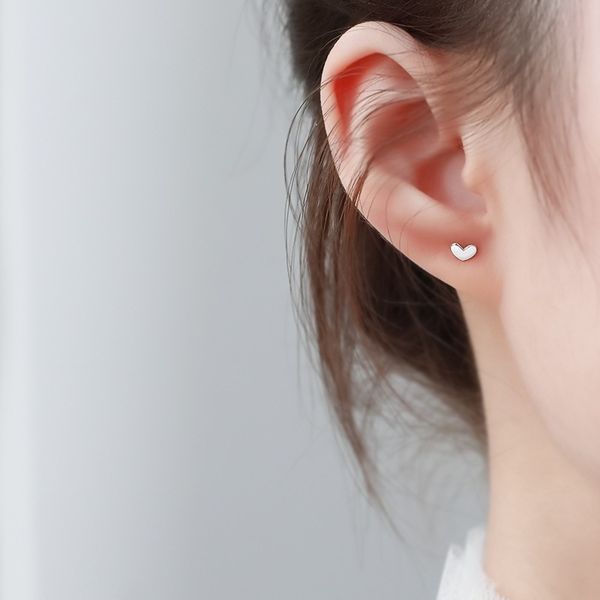 junerain марка 925 sterling silver мини любовь глянцевая пирсинг серьги для женщин ins хрящей стержня сердца серьги oorbellen ювелирных brin, Golden;silver
junerain марка 925 sterling silver мини любовь глянцевая пирсинг серьги для женщин ins хрящей стержня сердца серьги oorbellen ювелирных brin, Golden;silver