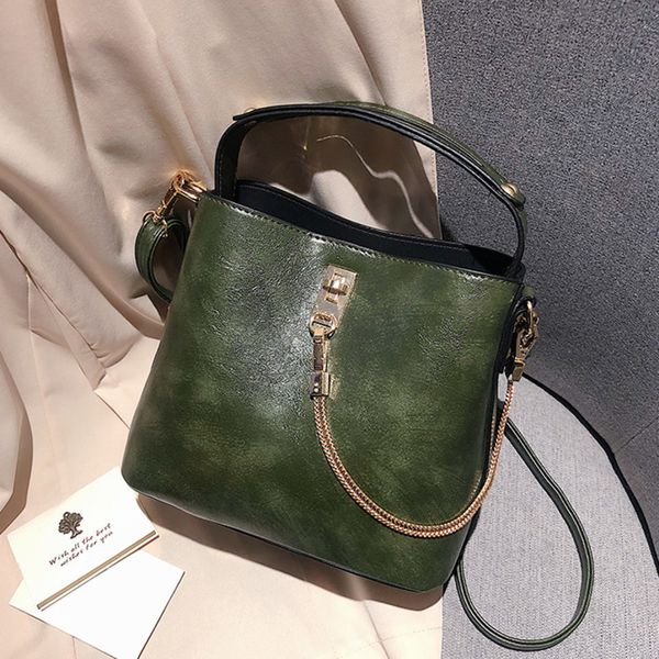 женщина vintage bucket плечо crossbody сумка для женщин 2020 luxury высокого качества сумки конструктора sac a main ladies рука тотализатора
женщина vintage bucket плечо crossbody сумка для женщин 2020 luxury высокого качества сумки конструктора sac a main ladies рука тотализатора