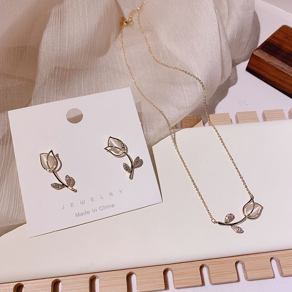 stud rainbery fashion elegant cute opal flower earrings for women students delicate micro paved zircon jewelry oorbellen je1330, Golden;silver
stud rainbery fashion elegant cute opal flower earrings for women students delicate micro paved zircon jewelry oorbellen je1330, Golden;silver