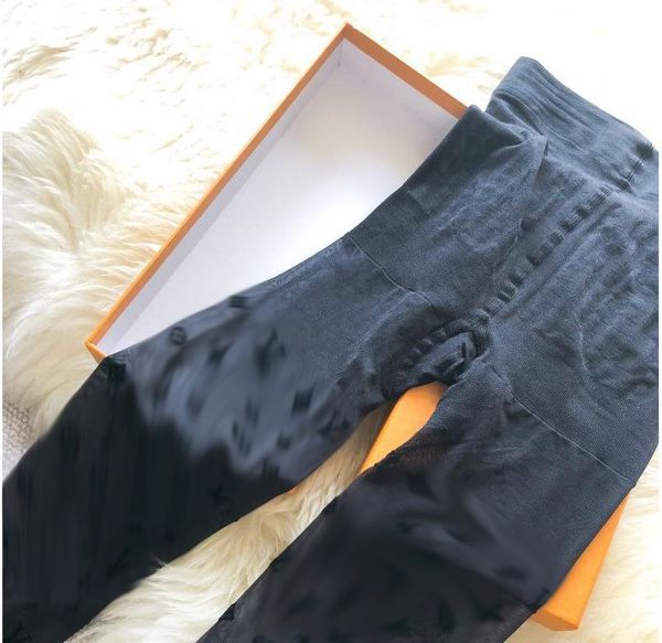 2020 bb new tights socks f leters popular logo socks new women fashion hosiery black color party club tights for girl ladies stocking
2020 bb new tights socks f leters popular logo socks new women fashion hosiery black color party club tights for girl ladies stocking