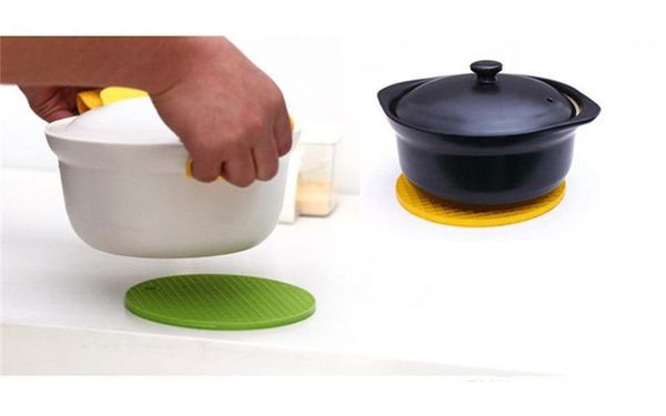 wholesale creative candy color waterproof coaster multi-functional insulation pad silicone placemats can be hung bowl pad
wholesale creative candy color waterproof coaster multi-functional insulation pad silicone placemats can be hung bowl pad