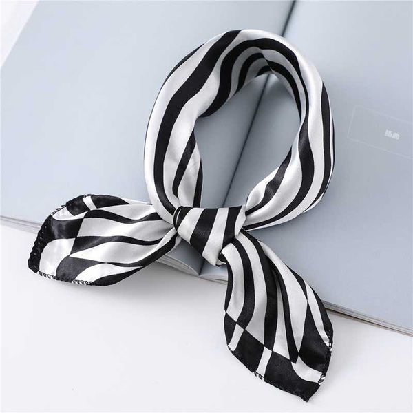 scarves 2021 nieuwe vrouwen zijden sjaal 50cm vierkante haarband hals wraps foulard halsdoek print satijn sjaals voor tas tie, Blue;gray
scarves 2021 nieuwe vrouwen zijden sjaal 50cm vierkante haarband hals wraps foulard halsdoek print satijn sjaals voor tas tie, Blue;gray