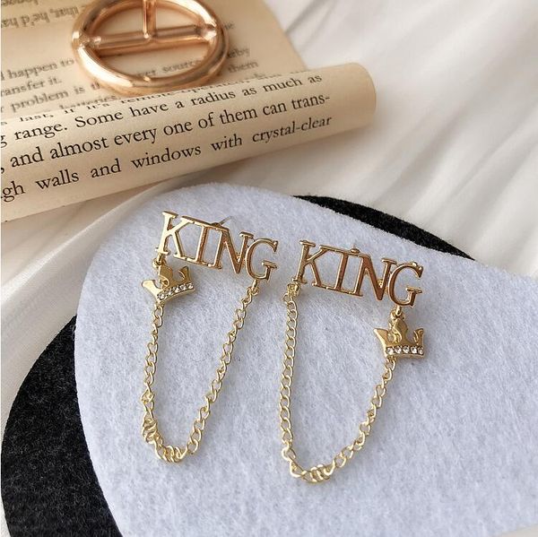 2020 new listing s925 silver needle alphabet crown earring temperament wild korean net red chain earrings earrings female, Golden;silver
2020 new listing s925 silver needle alphabet crown earring temperament wild korean net red chain earrings earrings female, Golden;silver
