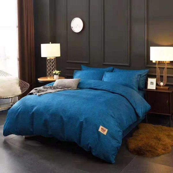 microfine bedding set luxury four-piece suit pure solid color cotton simple bed set modern home decoration duvet cover sheets
microfine bedding set luxury four-piece suit pure solid color cotton simple bed set modern home decoration duvet cover sheets