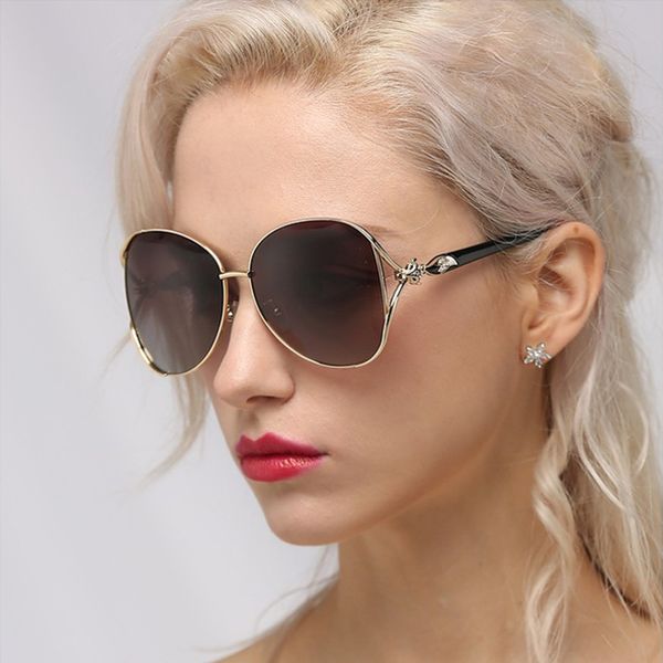 feishini black big frame oval metal sunglasses women polarized trendy retro uv400 fashion driver sun glasses female 2020, White;black
feishini black big frame oval metal sunglasses women polarized trendy retro uv400 fashion driver sun glasses female 2020, White;black