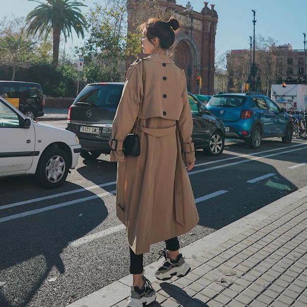 charming ladies long sleeve loose over-the-knee trench coat for women double breasted casual windproof classic women clothes, Tan;black
charming ladies long sleeve loose over-the-knee trench coat for women double breasted casual windproof classic women clothes, Tan;black