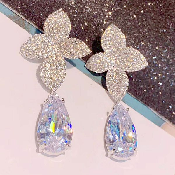 fashion transparent white water zirconia lady flower earrings brazilian style gift, Golden;silver
fashion transparent white water zirconia lady flower earrings brazilian style gift, Golden;silver