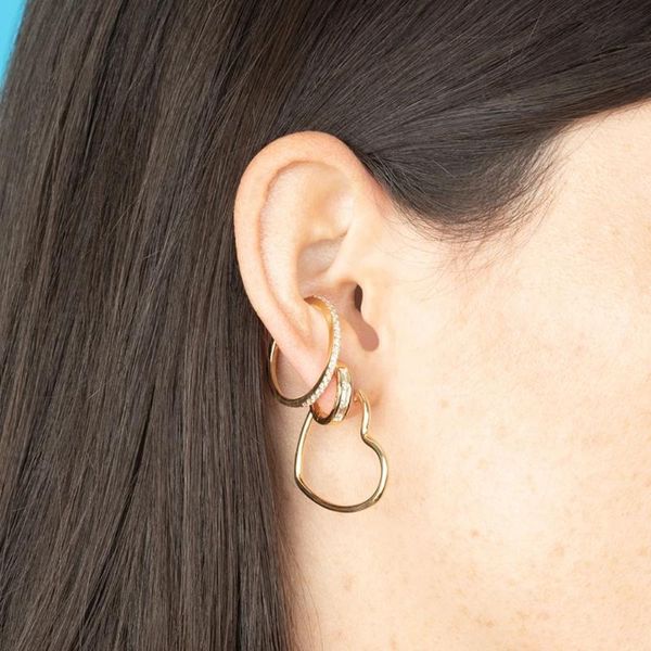 2020 new fashion heart small hoop earrings for woman simple design geometry love heart small gold metal earrings jewelry gift, Golden;silver
2020 new fashion heart small hoop earrings for woman simple design geometry love heart small gold metal earrings jewelry gift, Golden;silver