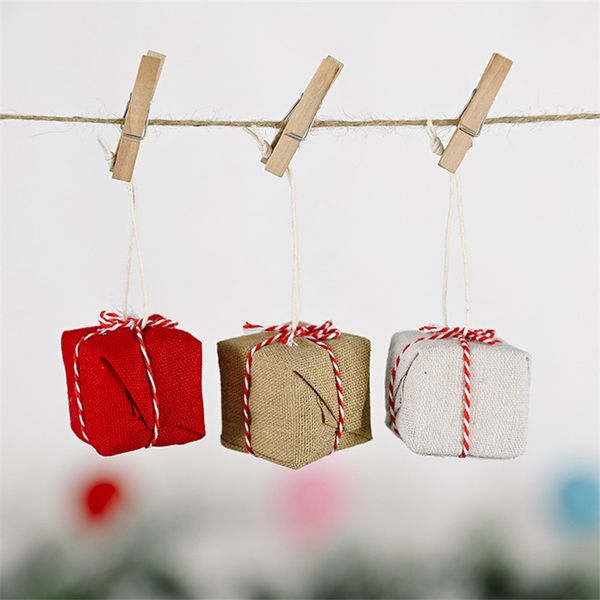 christmas decorations 4*4cm linen gifts box tree decoration pendants hanging ornaments crafts xmas year party wedding home decor 63073
christmas decorations 4*4cm linen gifts box tree decoration pendants hanging ornaments crafts xmas year party wedding home decor 63073
