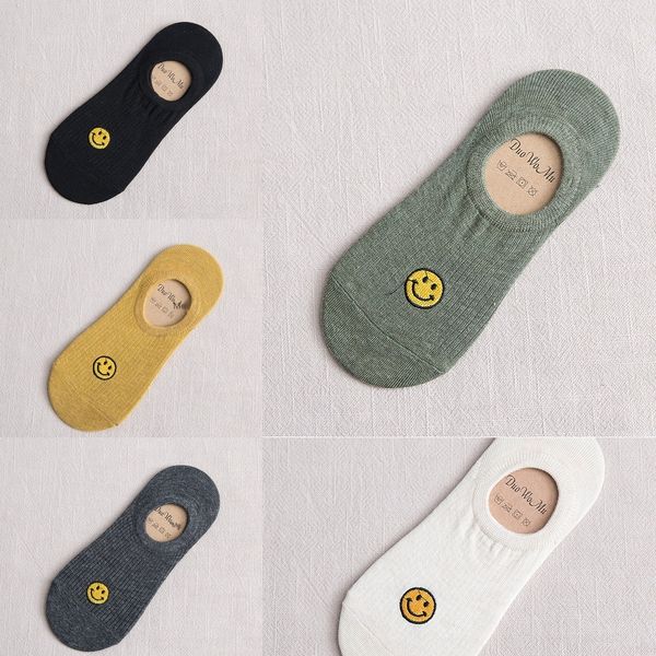 spring and summer new thin boat embroidered smiling face women's invisible boat socks cotton shallow mouth non-slip vertical socks gyvv, Black
spring and summer new thin boat embroidered smiling face women's invisible boat socks cotton shallow mouth non-slip vertical socks gyvv, Black