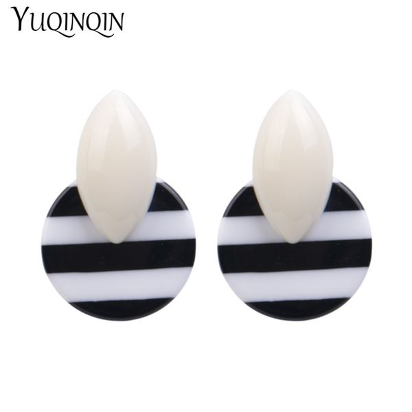 fashion big geometric circle drop earrings for women black white stripe resin acrylic dangle earring multi-color korea jewelry, Silver
fashion big geometric circle drop earrings for women black white stripe resin acrylic dangle earring multi-color korea jewelry, Silver