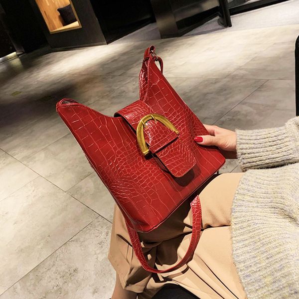 vintage crocodile crossbody bags for women 2020 classic bucket shoulder bag female travel tote bag simple handbag and purses
vintage crocodile crossbody bags for women 2020 classic bucket shoulder bag female travel tote bag simple handbag and purses