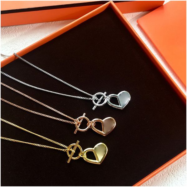 european and american hip hop jewelry titanium steel gold plated four leaf clover full diamond pendant necklace jewelry, Silver
european and american hip hop jewelry titanium steel gold plated four leaf clover full diamond pendant necklace jewelry, Silver