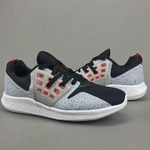 2020 jumpman men black low running shoes triple color women mesh breathable sneakers outdoor lightweight jogging shoes
2020 jumpman men black low running shoes triple color women mesh breathable sneakers outdoor lightweight jogging shoes