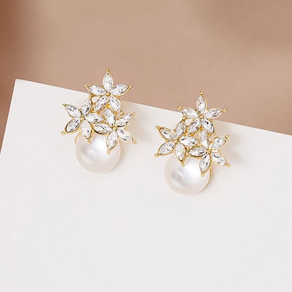 cystal flower earrings for women cat eye stone stud earrings prevent allergy needle stud earring kpop earring jewelry, Golden;silver
cystal flower earrings for women cat eye stone stud earrings prevent allergy needle stud earring kpop earring jewelry, Golden;silver