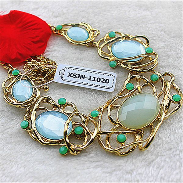 the new heat sells the gorgeous women's jewelry girl's birthday party beautiful feng-tailed pendant necklace to avoid shipping, Silver
the new heat sells the gorgeous women's jewelry girl's birthday party beautiful feng-tailed pendant necklace to avoid shipping, Silver