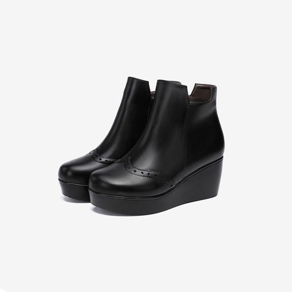 snow winter boots 2020 fashion round toe wedge women boots deep mouth split leather shoes platform black office shoes ladies
snow winter boots 2020 fashion round toe wedge women boots deep mouth split leather shoes platform black office shoes ladies