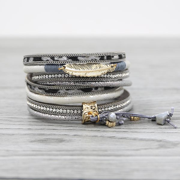 tennis strathspey vintage leather bracelets for women boho feather bracelet crystal beads wrap femal jewelry 2021, Golden;silver
tennis strathspey vintage leather bracelets for women boho feather bracelet crystal beads wrap femal jewelry 2021, Golden;silver