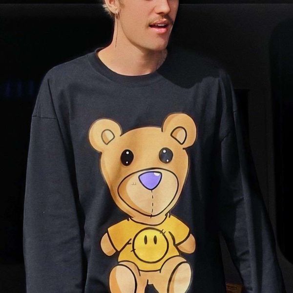 20ss cartoon bear print cute long sleeve outdoor crewneck pullover tee sweatshirt high street men women couples hoodies sweater hfymwy398, Black
20ss cartoon bear print cute long sleeve outdoor crewneck pullover tee sweatshirt high street men women couples hoodies sweater hfymwy398, Black
