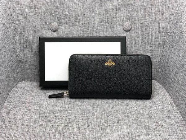 2020 new designer wallets men womens long short wallet wallet fold card holder passport holder women long folded purse with box, Red;black
2020 new designer wallets men womens long short wallet wallet fold card holder passport holder women long folded purse with box, Red;black