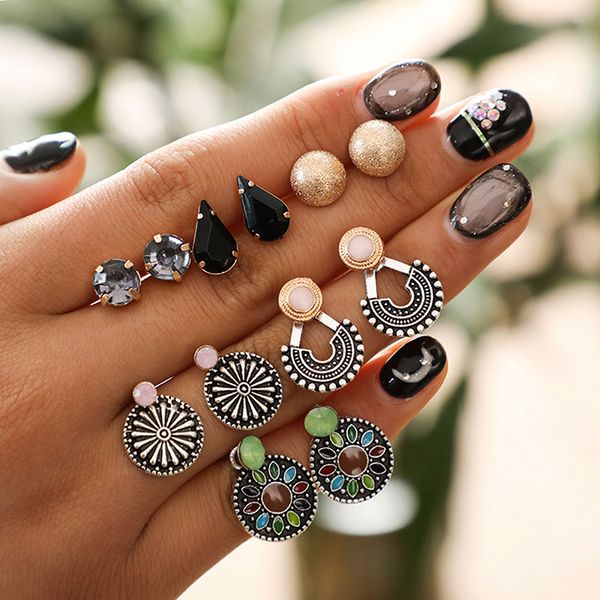 4 pairs/set bohemian stud earring set boho black crystal droplet earrings flower earring for women jewelry style, Golden;silver
4 pairs/set bohemian stud earring set boho black crystal droplet earrings flower earring for women jewelry style, Golden;silver