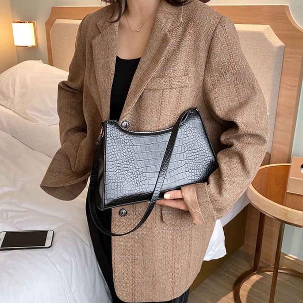 european fashion simple women's designer handbag women's alligator handbags quality shoulder messenger bag casual tote bag
european fashion simple women's designer handbag women's alligator handbags quality shoulder messenger bag casual tote bag