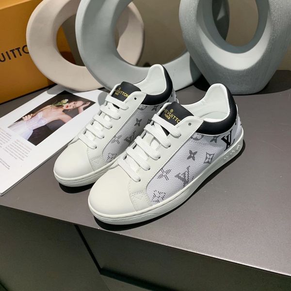 luxe20ss arrival men s retro low-print sneakers designer mesh slip-on running casual shoes ladies fashion mixed breathable, Black
luxe20ss arrival men s retro low-print sneakers designer mesh slip-on running casual shoes ladies fashion mixed breathable, Black