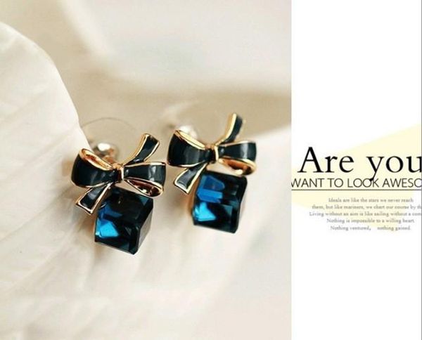 stud earring wholesale fashion tassel pendant charming earrings with crystal paved women statement channel earrings, Golden;silver
stud earring wholesale fashion tassel pendant charming earrings with crystal paved women statement channel earrings, Golden;silver