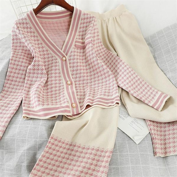 women's tracksuits 2 piece set women knit outfits long sleeve houndstooth plaid knitted cardigan + pants 2021 two sets korean, Gray
women's tracksuits 2 piece set women knit outfits long sleeve houndstooth plaid knitted cardigan + pants 2021 two sets korean, Gray