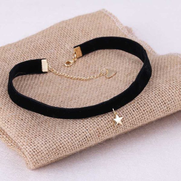 chokers 1pc arrival tiny mill finish star pendant black korea velvet rope choker collar necklace female collier bijoux girls gift, Golden;silver
chokers 1pc arrival tiny mill finish star pendant black korea velvet rope choker collar necklace female collier bijoux girls gift, Golden;silver