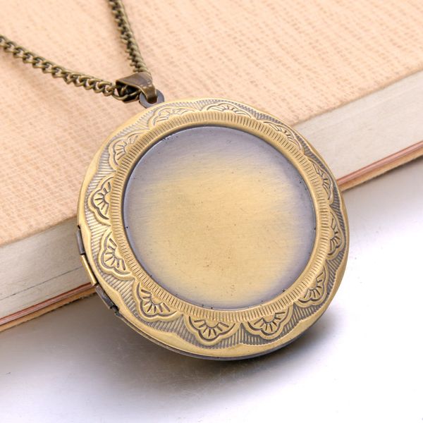 vintage p locket pendant necklace trendy hollow round shaped necklaces & pendants popular jewelry accessories make, Silver
vintage p locket pendant necklace trendy hollow round shaped necklaces & pendants popular jewelry accessories make, Silver