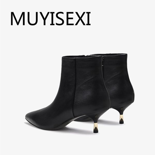 pointed toe zipper genuine leather 4.5cm low heel ankle boots solid office lady keep warm fashion winter shoes hl275 muyisexi, Black
pointed toe zipper genuine leather 4.5cm low heel ankle boots solid office lady keep warm fashion winter shoes hl275 muyisexi, Black
