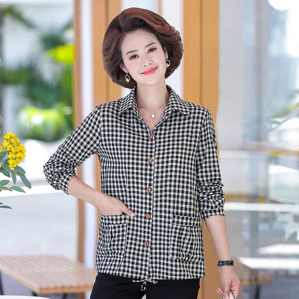 2020 fashion middle age women plaid shirt chic checked blouse long sleeve female casual print shirts loose pocket blusas 5xl, White
2020 fashion middle age women plaid shirt chic checked blouse long sleeve female casual print shirts loose pocket blusas 5xl, White