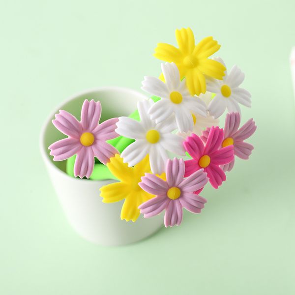 1pcs wedding signature gel pen , flower pen school office supplies gesang flower 
1pcs wedding signature gel pen , flower pen school office supplies gesang flower