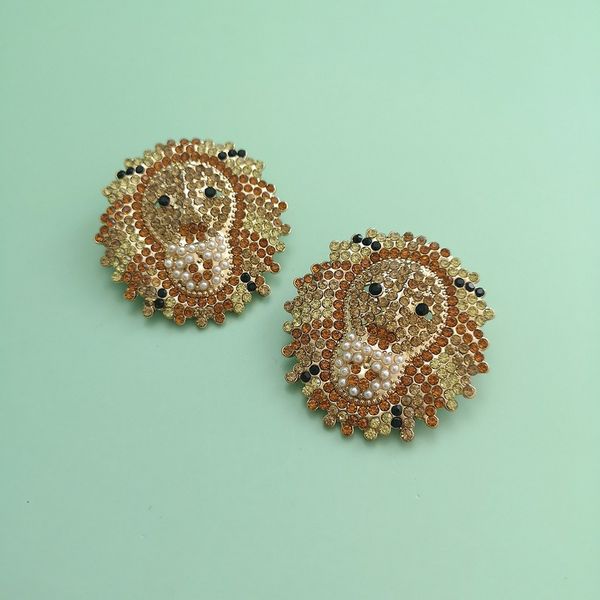 2020 new fashion exaggerated multicolor crystal earrings for women personality animal shape stud earrings female jewelry, Golden;silver
2020 new fashion exaggerated multicolor crystal earrings for women personality animal shape stud earrings female jewelry, Golden;silver
