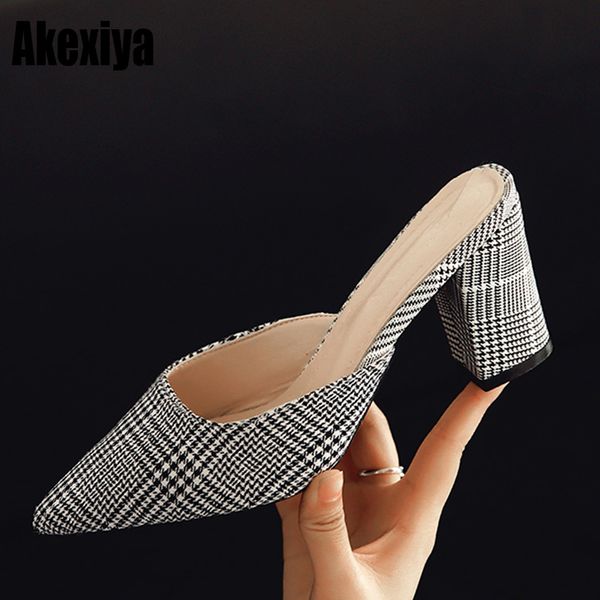 fashion women high heels slipper mules decors pointed toe slip shoes slipper pumps elegant women shoes d1074, Black
fashion women high heels slipper mules decors pointed toe slip shoes slipper pumps elegant women shoes d1074, Black