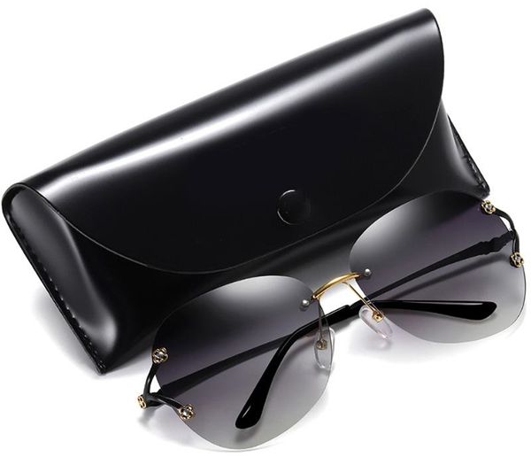 new arrival gradient lens 2020 fashion sunglasses women vintage metal eyeglasses mirror classic vintage oculos feminino uv400, White;black
new arrival gradient lens 2020 fashion sunglasses women vintage metal eyeglasses mirror classic vintage oculos feminino uv400, White;black