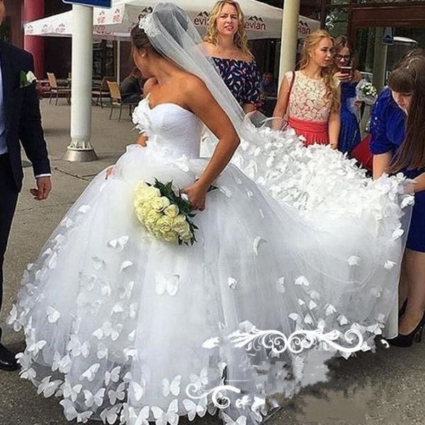 pretty butterfly wedding dresses 3d floral appliques sweetheart ball gown sleeveless garden long bridal gowns plus size corset wedding dress, White
pretty butterfly wedding dresses 3d floral appliques sweetheart ball gown sleeveless garden long bridal gowns plus size corset wedding dress, White