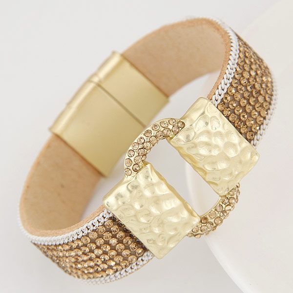 lemoer sparkling full rhinestone belt buckle wide magnetic leather bracelets & bangles women statement pulsera mujer bijoux, Golden;silver
lemoer sparkling full rhinestone belt buckle wide magnetic leather bracelets & bangles women statement pulsera mujer bijoux, Golden;silver