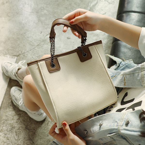 one shoulder bag for women 2020 new fashion korean version simple versatile large capacity shopping bag chain handbag
one shoulder bag for women 2020 new fashion korean version simple versatile large capacity shopping bag chain handbag