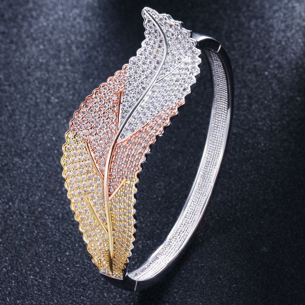 2020 new luxury bracelet fashion personality creative leaf bracelet super flash luxury zircon bracelet bangles for women, Black
2020 new luxury bracelet fashion personality creative leaf bracelet super flash luxury zircon bracelet bangles for women, Black
