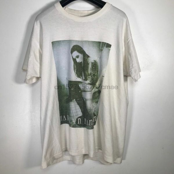marilyn manson сортире white tour 1997 тенниска vintage reprint
marilyn manson сортире white tour 1997 тенниска vintage reprint