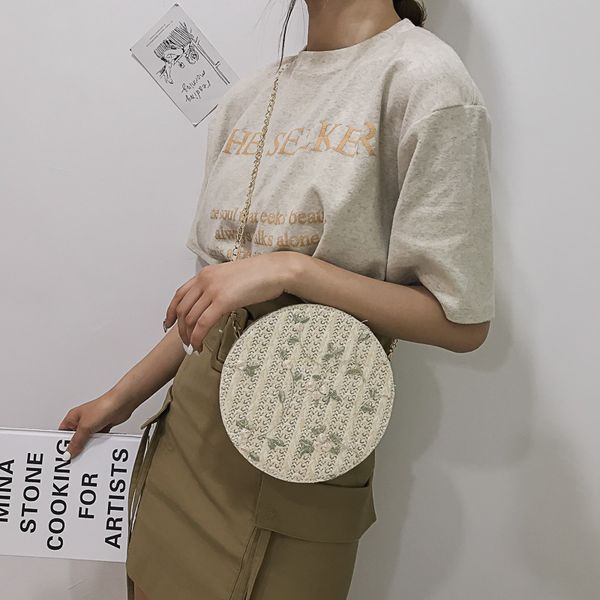 women classic straw summer beach shoulder bag handbag tote with pu leather straps chain lace flower woven bag girl crossbody
women classic straw summer beach shoulder bag handbag tote with pu leather straps chain lace flower woven bag girl crossbody