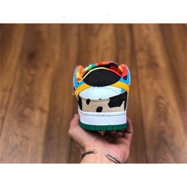 chunky sb low dunk 2020 new dunky white/lagoon pulse-black-universit running shoes authentic with original box size 36-44
chunky sb low dunk 2020 new dunky white/lagoon pulse-black-universit running shoes authentic with original box size 36-44