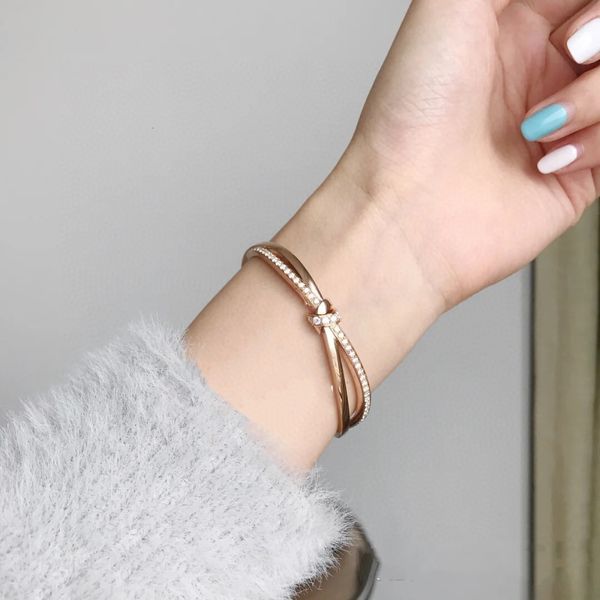 2020 fashion high-quality ladies bracelet daily matching dress accessories the best hard bracelet for dinner party T2GJ
2020 fashion high-quality ladies bracelet daily matching dress accessories the best hard bracelet for dinner party T2GJ